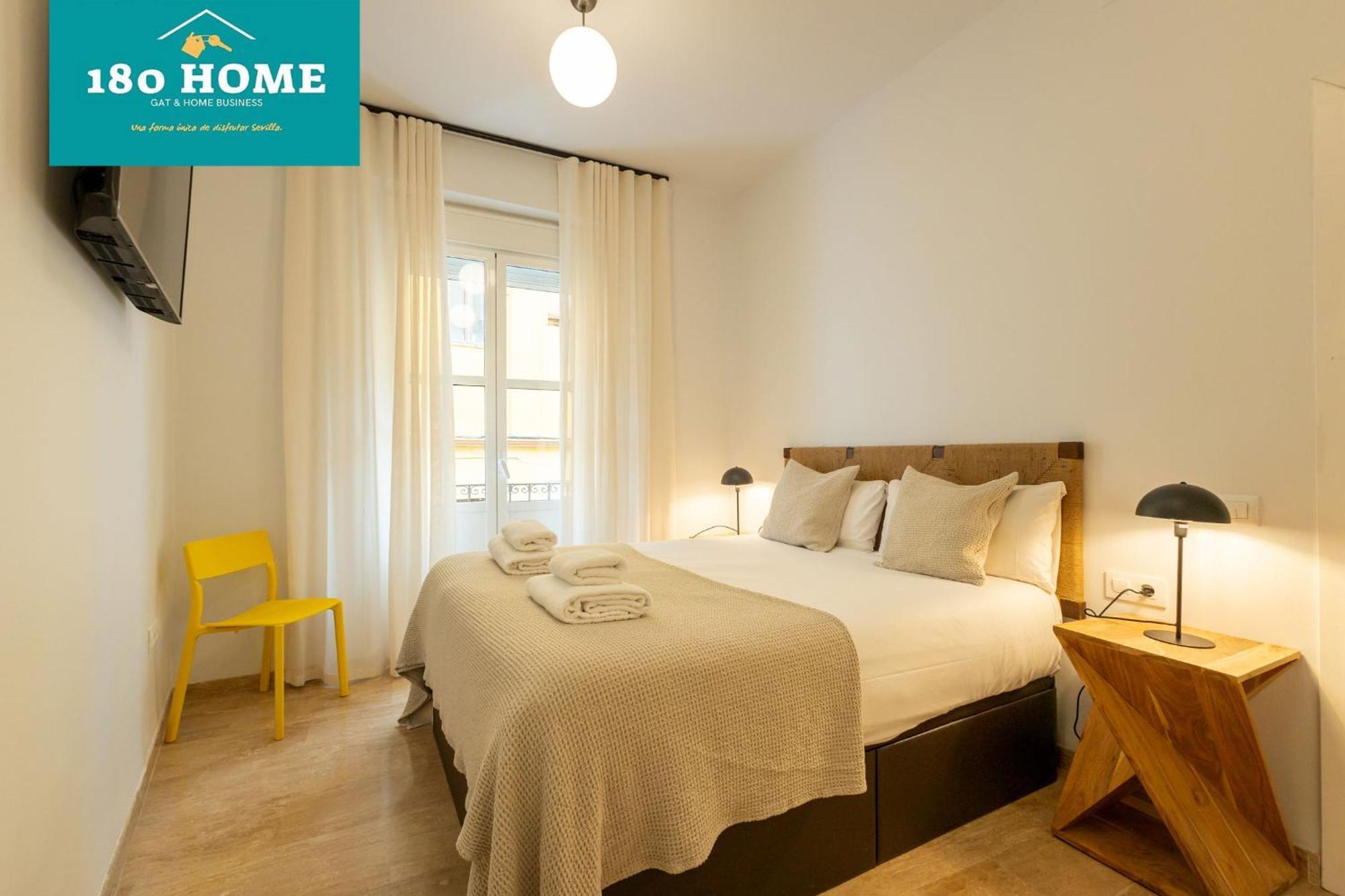 180 Home Goyeneta Luxury Seville Luaran gambar