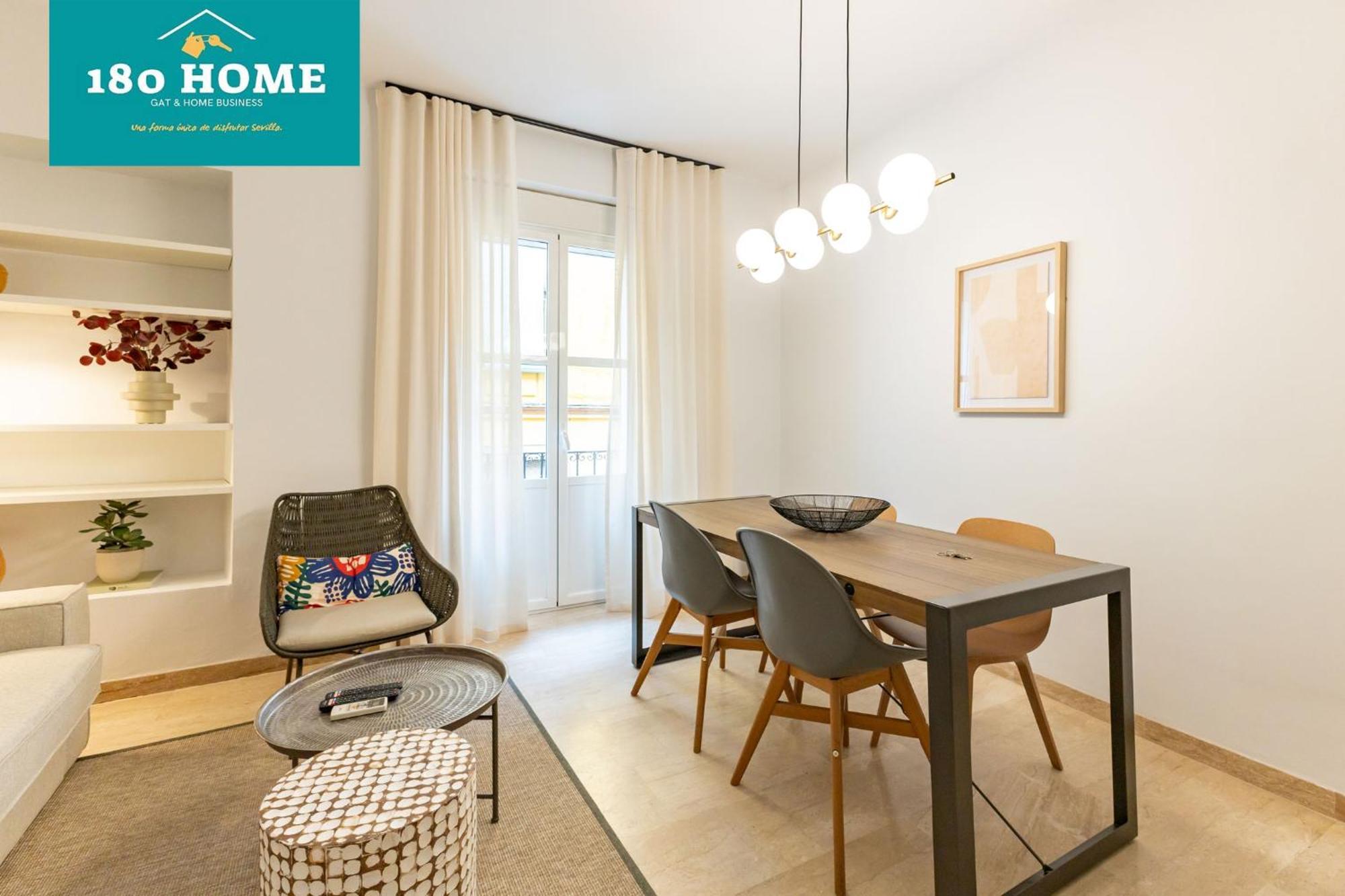 180 Home Goyeneta Luxury Seville Luaran gambar