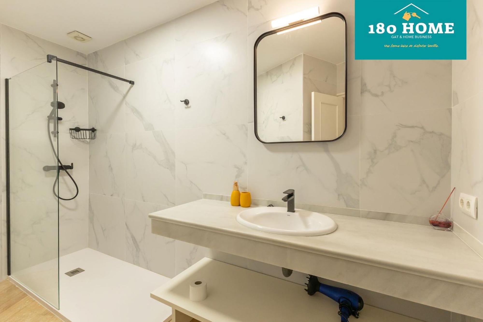 180 Home Goyeneta Luxury Seville Luaran gambar