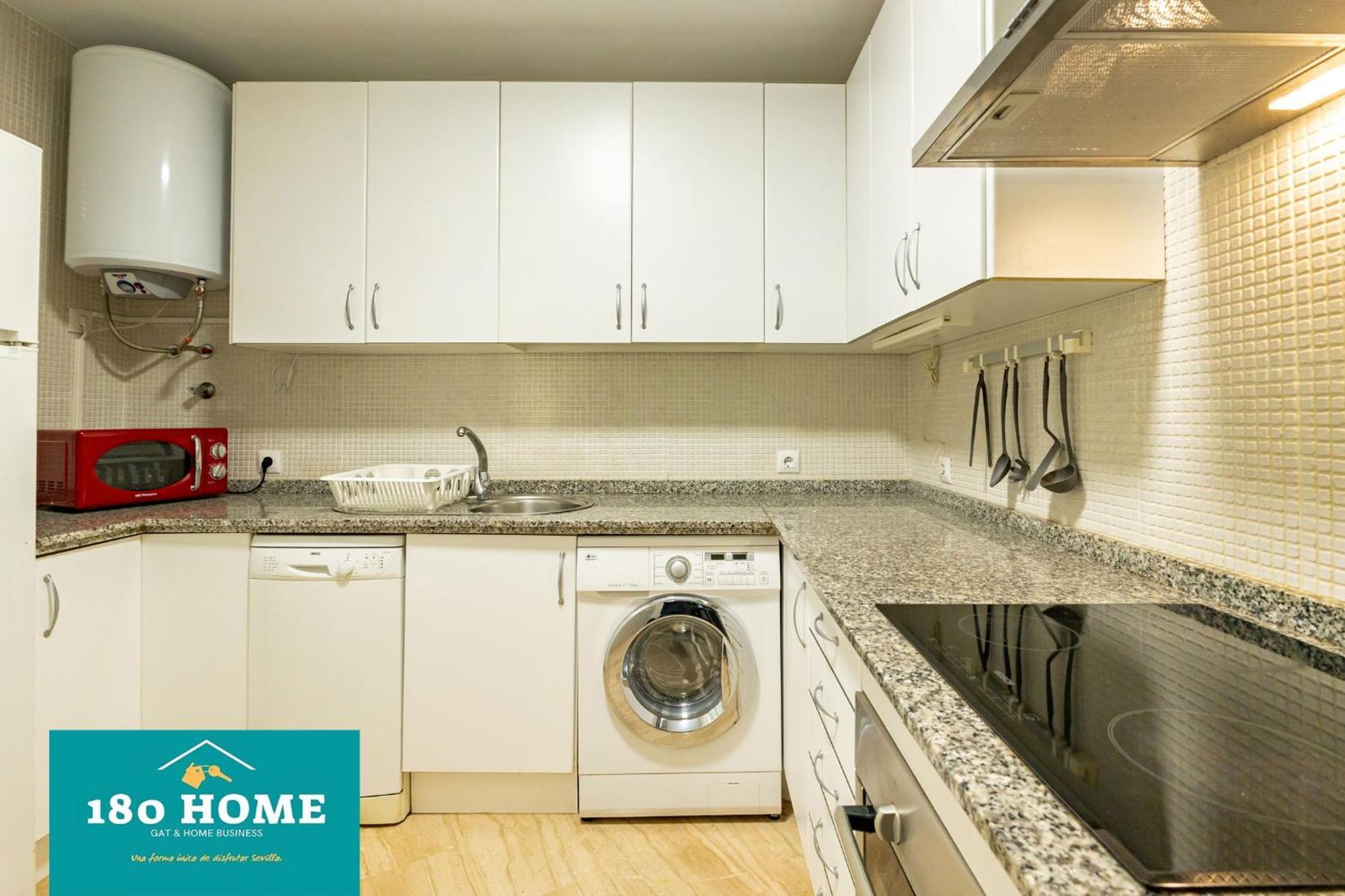 180 Home Goyeneta Luxury Seville Luaran gambar