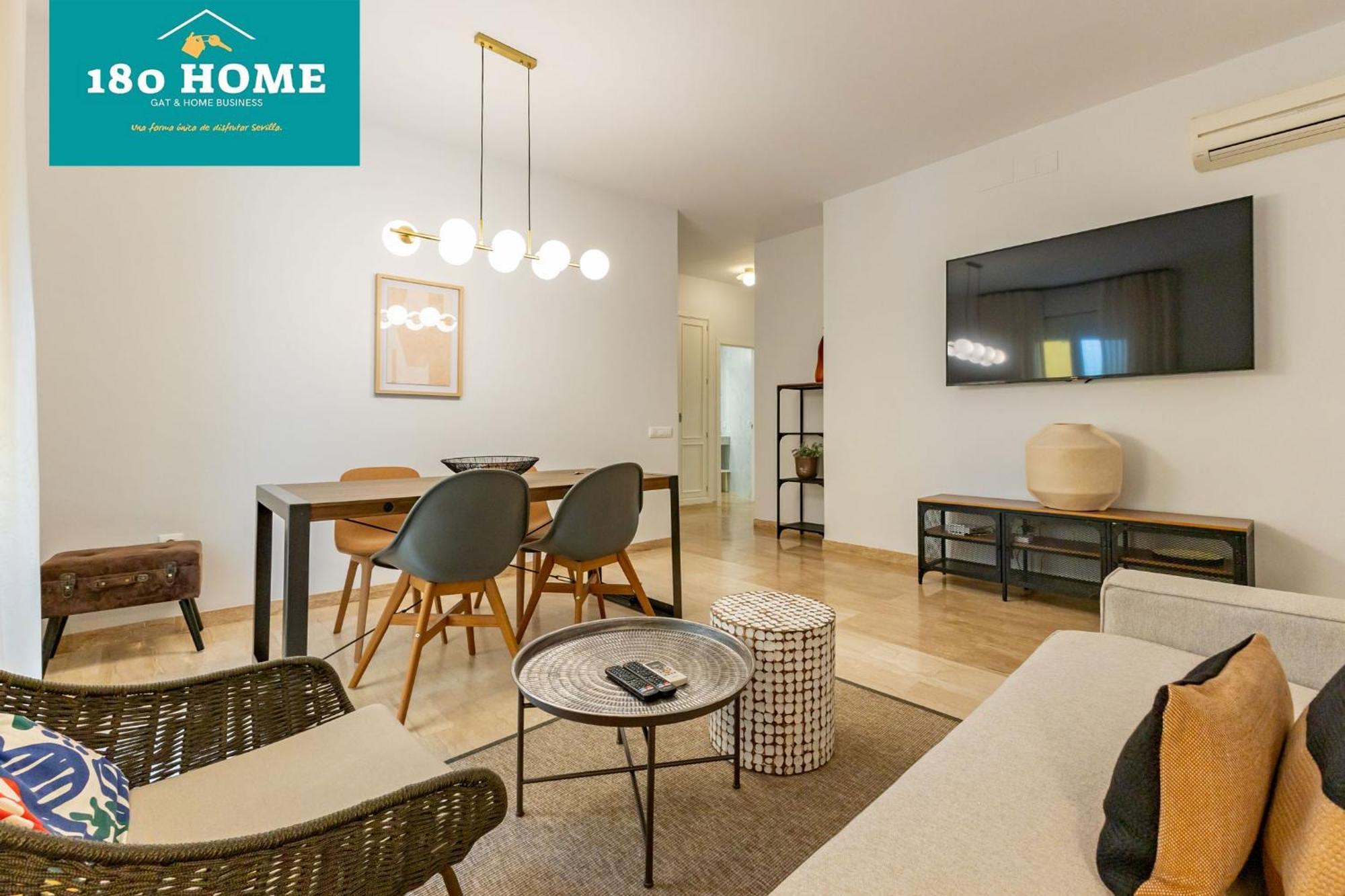 180 Home Goyeneta Luxury Seville Luaran gambar