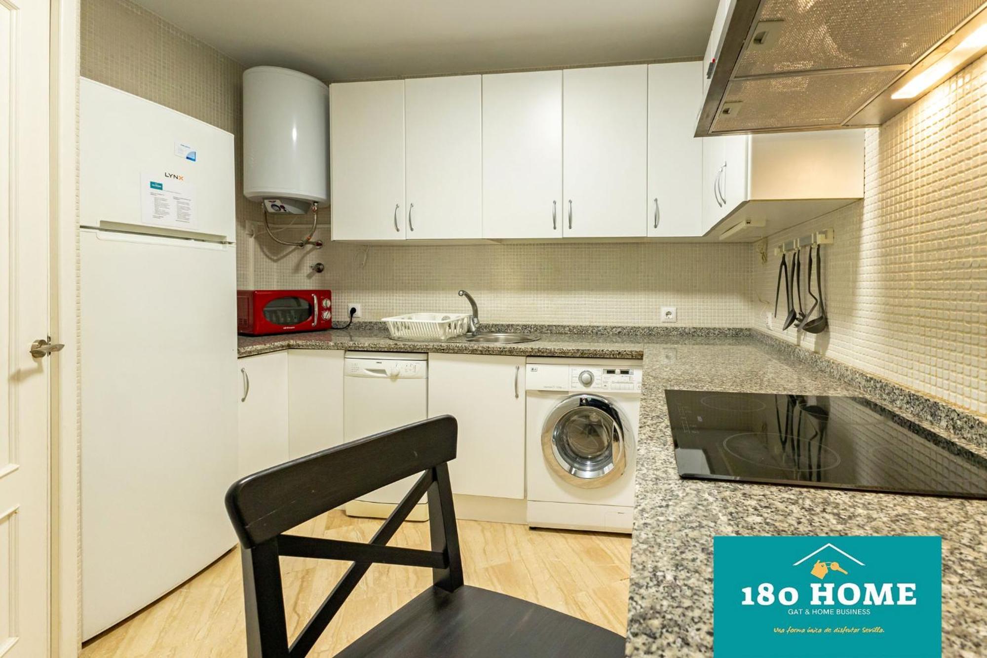180 Home Goyeneta Luxury Seville Luaran gambar