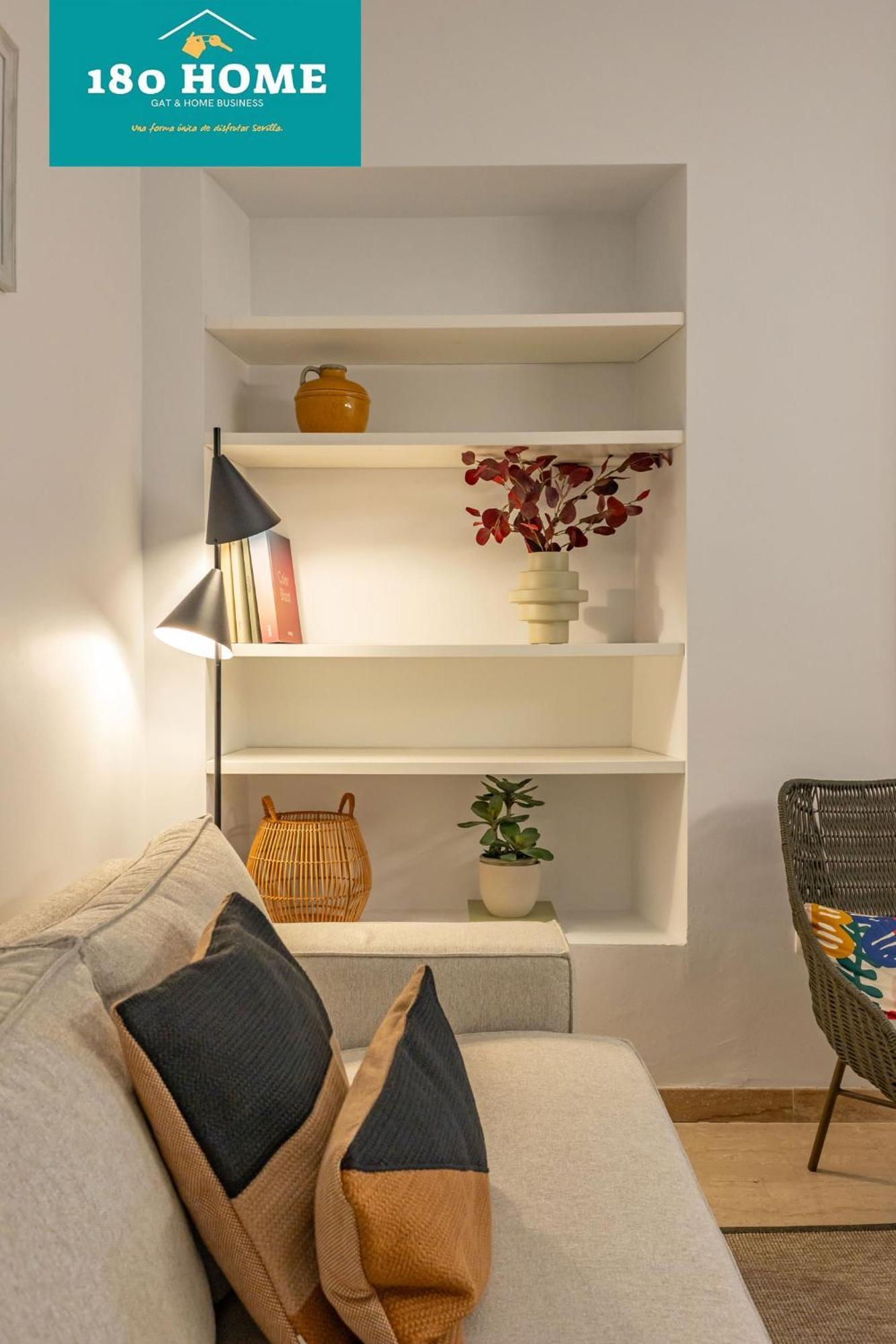 180 Home Goyeneta Luxury Seville Luaran gambar