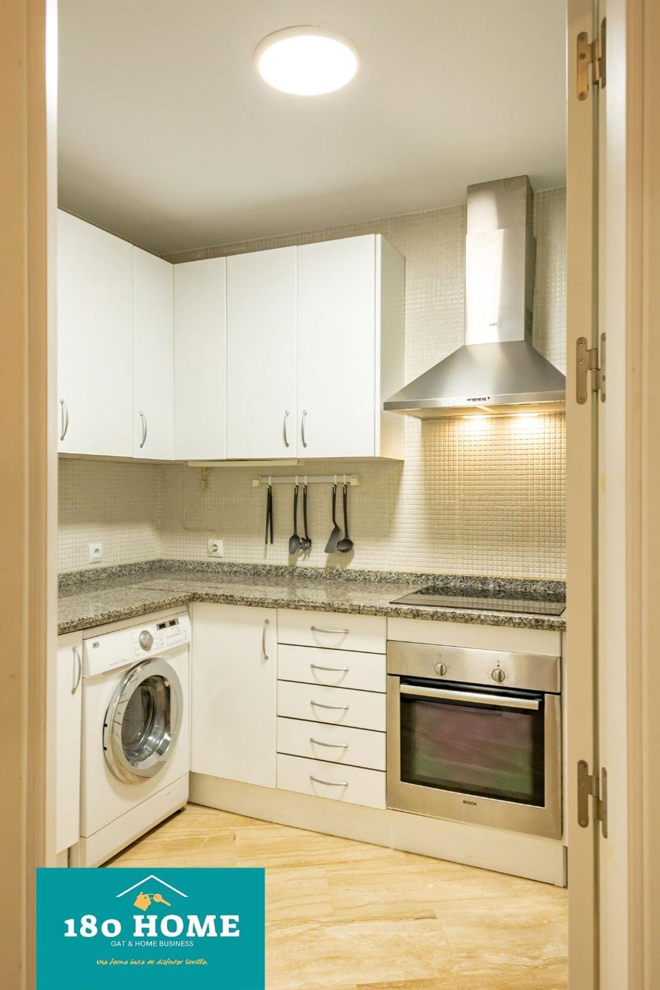 180 Home Goyeneta Luxury Seville Luaran gambar